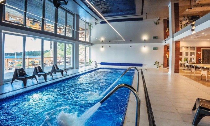 Gizycko Hotel | Discover Hotel Tajty: Oceanfront Oasis with Spa & Pool