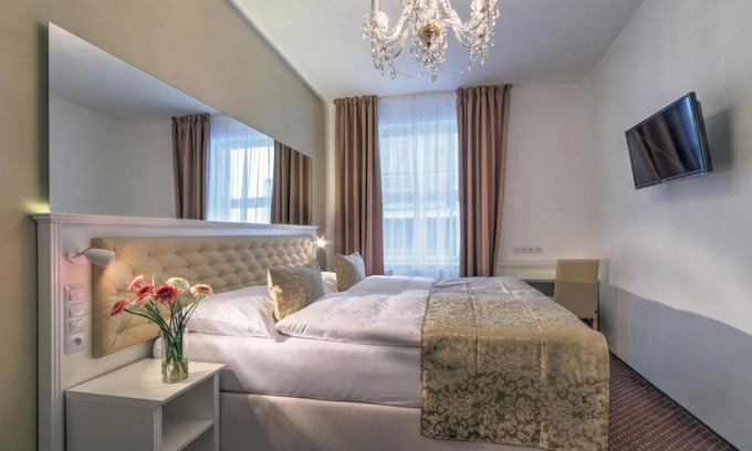 Vinohrady Hotel | Pet-Friendly Hotel Taurus: A 4-Star Family Retreat