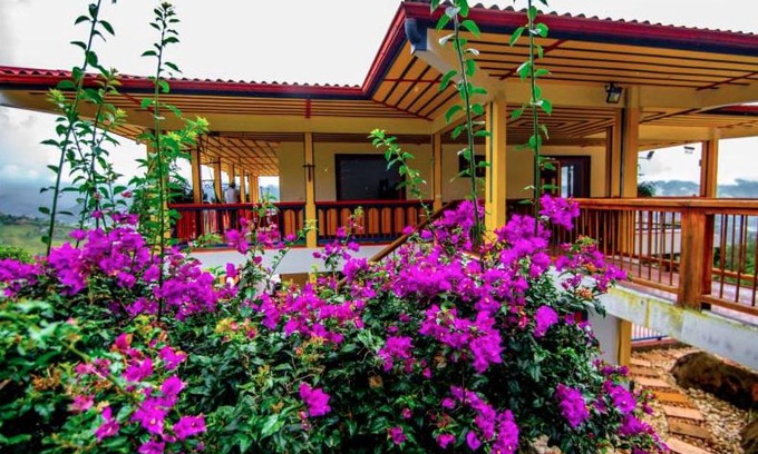 Anserma Hotel | Oceanfront Retreat at Hotel Hacienda San Isidro - Rated 9/10