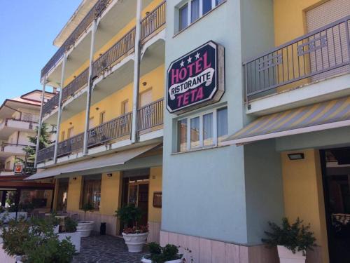 Castignano Hotel | Relax at Hotel Teta: Pet-Friendly with Ocean Views