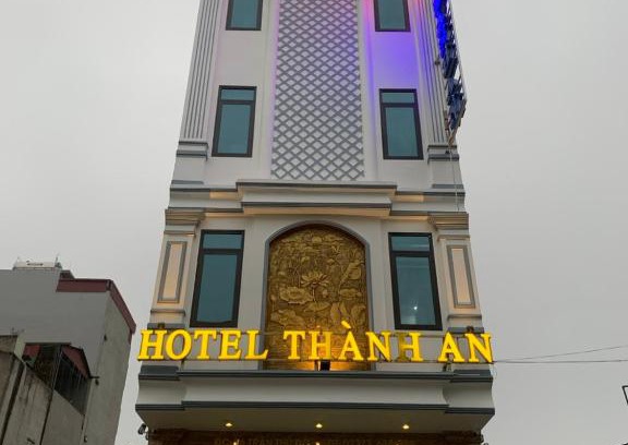 Thanh Hoa Hotel | Convenient Stay at Hotel Thành An with Breakfast & Hot Tub