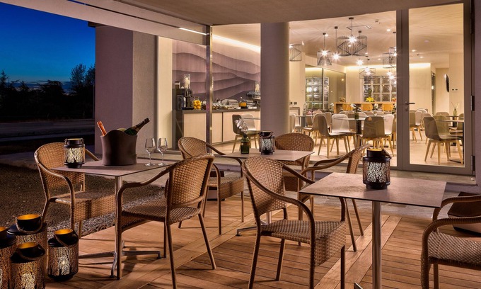 Fidenza Hotel | Discover Hotel The Cube: Top-Rated with Family-Friendly Amenities