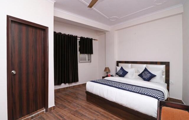 Vasant Kunj Hotel | Budget-Friendly Hotel The Mars: Pet Friendly & Breakfast Included