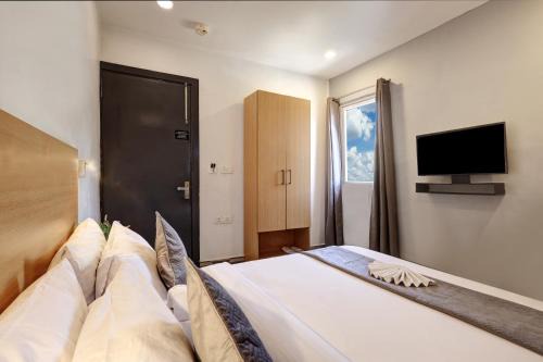Delhi Hotel | Convenient Hotel The Rasa Near Welcome Metro Station