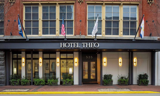 Central Business District Hotel | Eco-Friendly Magnolia New Orleans: 4-Star Stay with Spa