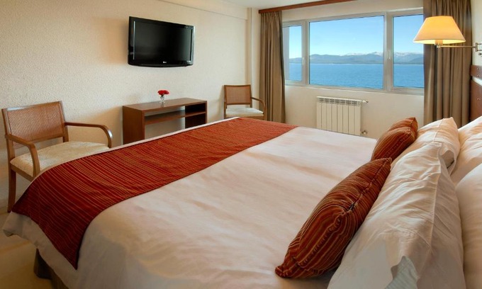 Centro Hotel | Family-Friendly Escape at Hotel Tirol – Rated 8.8/10!