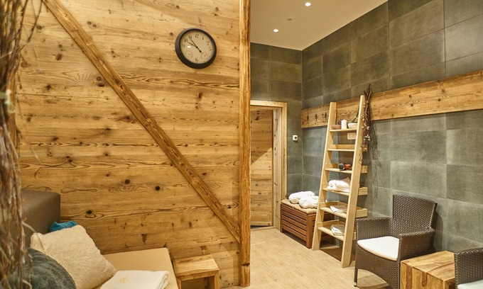 Lipova-Lazne Hotel | Top-Rated Hotel TOČ: Relax by the Pool & Enjoy Spa Treats