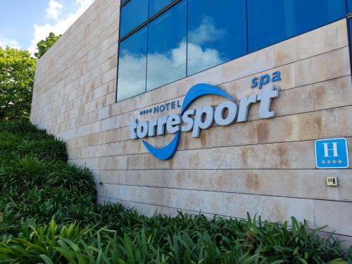 Torrelavega Hotel | Relax at Hotel Torresport: 4-Star Comfort with a Pool