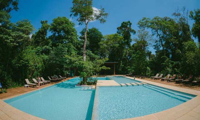 Puerto Iguazu Hotel | Exceptional Hotel Tré Iguazú: Pool, Hot Tub & Breakfast