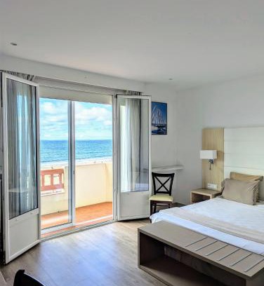 Hendaye Hotel | Hotel Uhainak: Oceanfront Escape with Breakfast Awaits