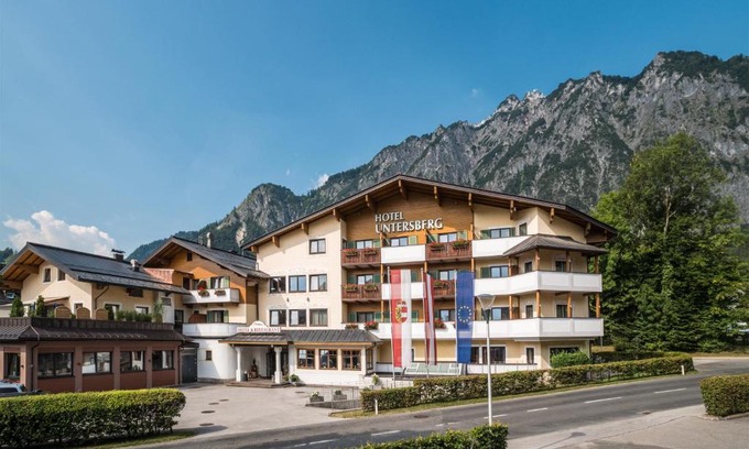 Sankt Leondard Hotel | Discover Hotel Untersberg: Family-Friendly Spa Retreat