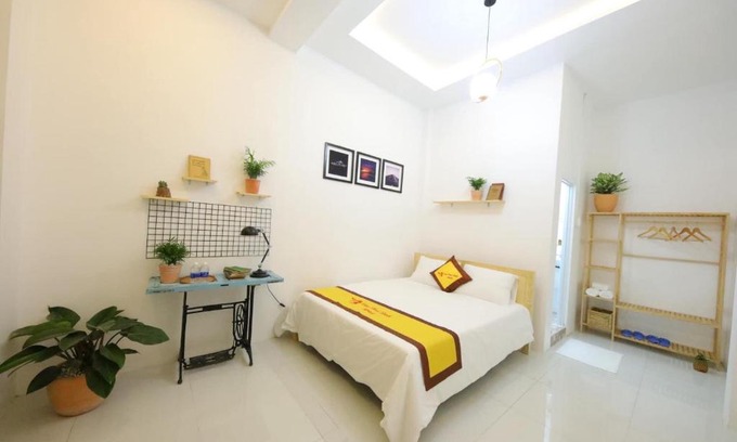 Tra Vinh Hotel | Budget-Friendly Hotel VĂN THÁI BÌNH with Free Breakfast