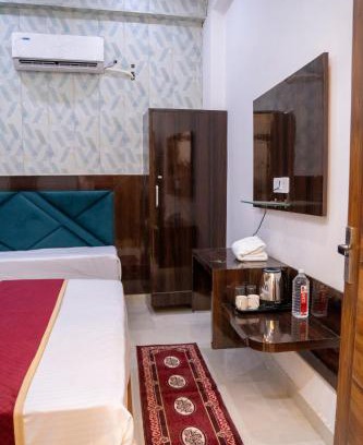 Agra House | Budget-Friendly Stay at Hotel Vaibhav Palace Guest House