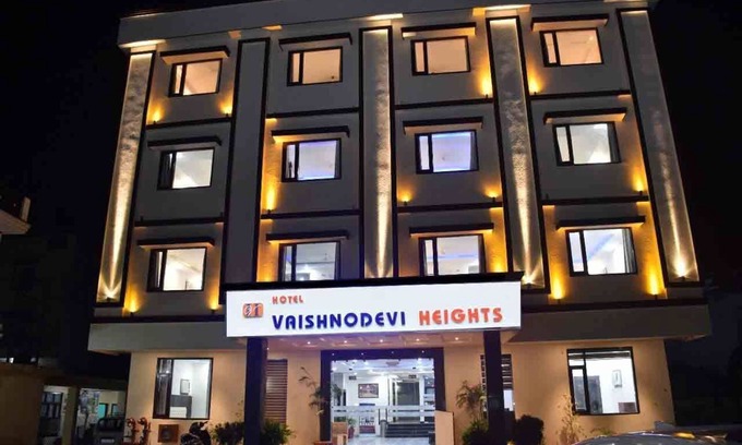 Katra Hotel | Relax at Hotel Vaishno Devi Heights with Great Amenities
