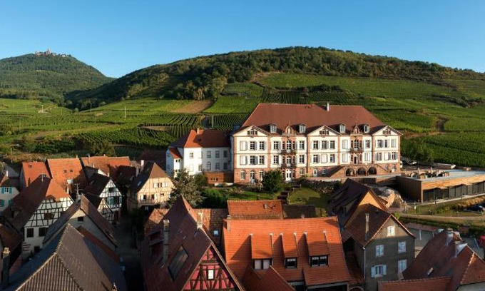 Saint-Hippolyte Hotel | Relax at Hôtel Val-Vignes: A 4-Star Retreat with Spa