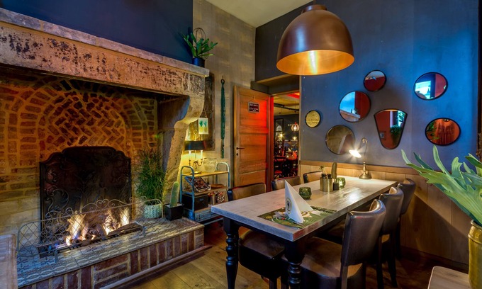 Valkenburg aan de Geul Hotel | Discover Hotel Valkenhof: Family-Friendly with Great Dining