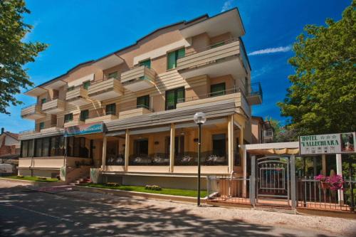 Villamarina Hotel | Discover Hotel Vallechiara: Oceanfront Retreat with Spa