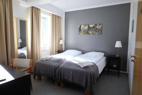 Varmahlid Hotel | Inviting Hotel Varmahlíd with Hot Tub and Family-Friendly Amenities