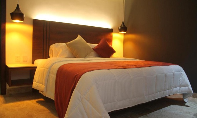 Tapachula Hotel | Experience Hotel Veinti 3 Tapachula: Family-Friendly Retreat