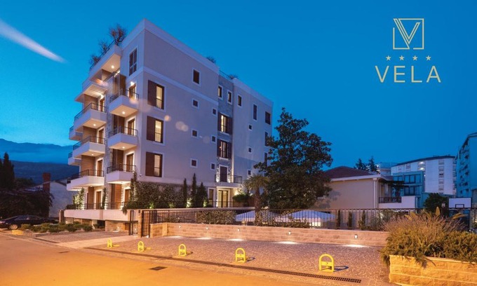 Babin do Hotel | Discover Hotel Vela: 4-Star Stay with Family-Friendly Amenities