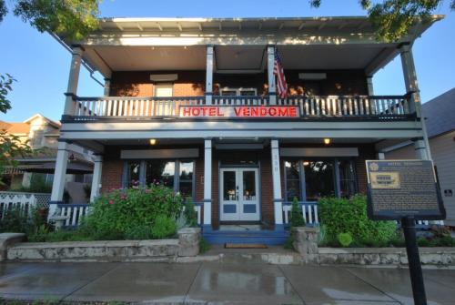 Prescott Hotel | Hotel Vendome: Family-Friendly Retreat with 8.7/10 Rating