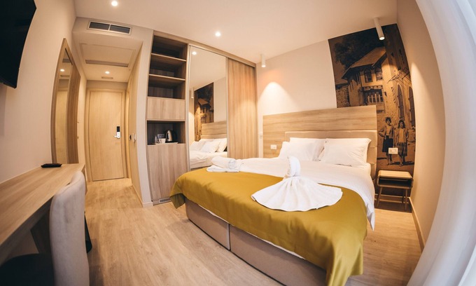Mostar House | Hotel Verso: Cozy Double Room with Accessible Amenities