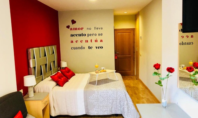 Teruel Hotel | Hotel Viñas 17: Family-Friendly Stay with Great Amenities