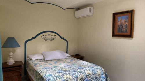 Chapala Centro House | Family-Friendly Stay at Casa Vida Bella - 8/10 Rated
