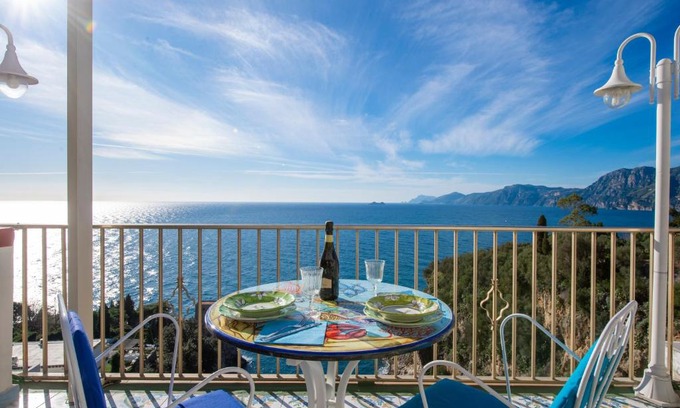 Praiano Hotel | Relax at Hotel Villa Bellavista with Oceanfront Views