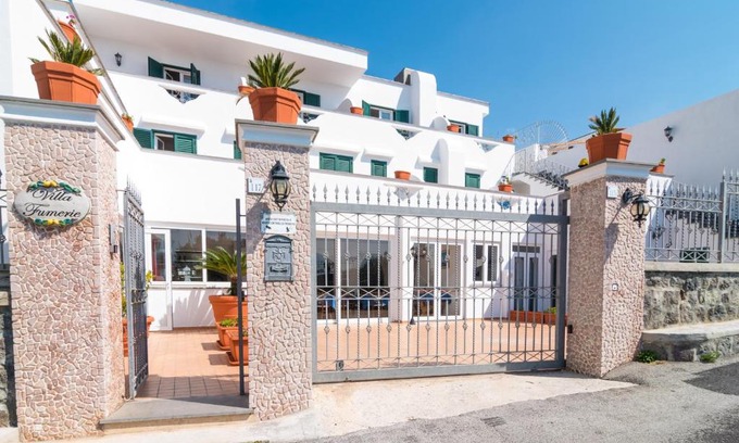 Succhivo Hotel | Discover Hotel Villa Fumerie: Pet & Child Friendly Retreat