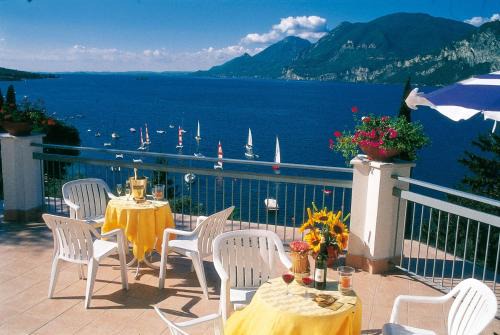 Val di Sogno Hotel | Oceanfront Retreat at Hotel Villa Orizzonte - Rated 8.5/10