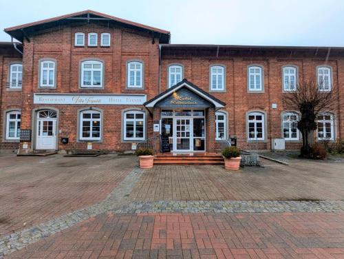 Schonberg Hotel | Discover Hotel am Rathaus: Pet-Friendly with Ocean Views