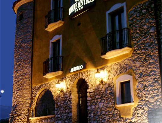 Atena Lucana Hotel | Discover Hotel Villa Torre Antica: Pet-Friendly Retreat