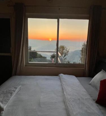 Baluwapati Deupur Hotel | Pet-Friendly Retreat at Hotel Village View Nagarkot