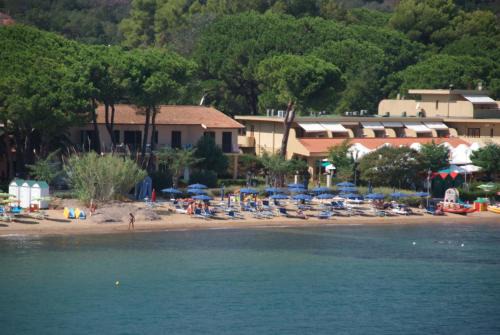 Naregno Hotel | Discover Hotel Voce del Mare: Ocean Views & Private Beach