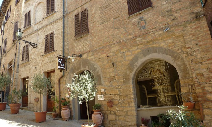 Volterra Hotel | Top-Rated Hotel Volterra In with Family-Friendly Amenities