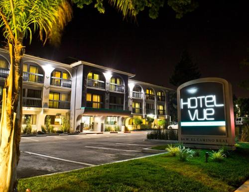 Old Mountain View Hotel | Discover Hotel Vue: Family-Friendly & Accessible Comfort