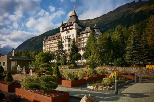 Pontresina Hotel | Elegant Getaway at Hotel Walther - Relais & Châteaux