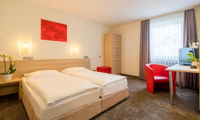 Boeblingen Hotel | Convenient Hotel Wanner: Family-Friendly & Accessible Stay