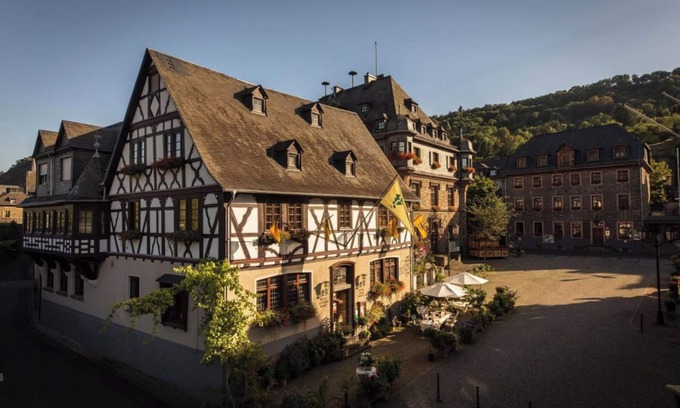 Oberwesel Hotel | Top-Rated Hotel Weiler: Family-Friendly with Delicious Dining