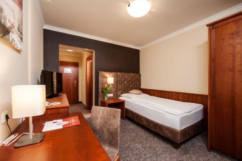 Regau Hotel | Discover Comfort at Hotel Weinberg GmbH with Spa & Dining