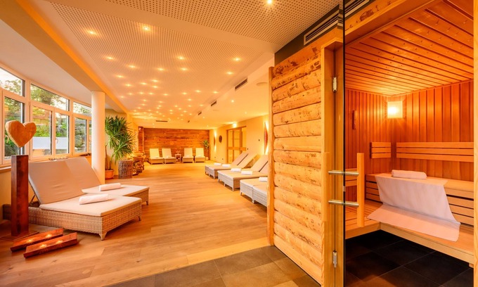 Oberstdorf Hotel | Exceptional Hotel Weinklause: Spa, Restaurant & Family-Friendly