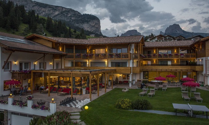 Selva di Val Gardena Hotel | Indulge at Hotel Welponer: Beauty, Relaxation & Spa Bliss