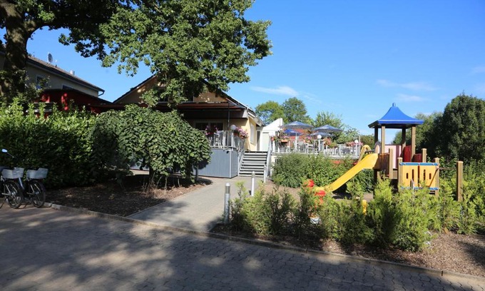 Porta Westfalica Hotel | Discover Hotel Weserschiffchen: Pet-Friendly Elegance