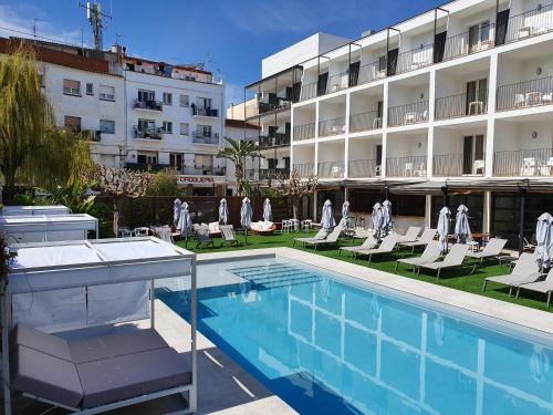 Tossa de Mar Hotel | Experience Oceanfront Bliss at Hotel Windsor - Rated 9.2/10
