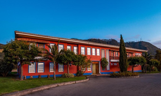 Zipaquira Hotel | Pet-Friendly Hotel Xue Sabana with Great Amenities