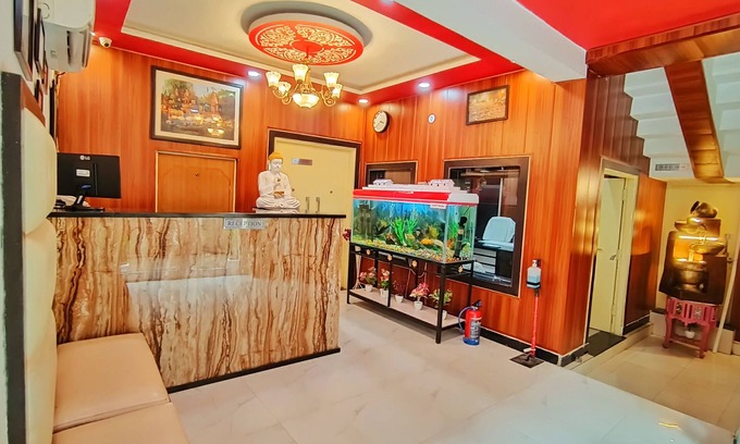 Varanasi Hotel | Discover Hotel Yash Residency: Family-Friendly & Pool Access