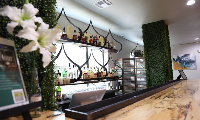 Braeswood Place Apartment | Discover Comfort at Hotel Ylem with Spa and Breakfast