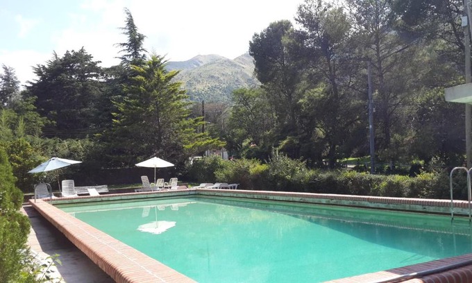 La Cumbre Hotel | Top-Rated Hotel Zapata: Pool, Breakfast & Family-Friendly