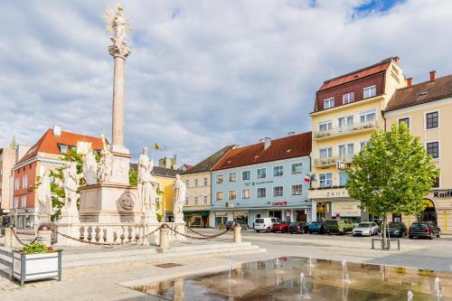 Wiener Neustadt Hotel | Explore Hotel Zentral: Pet-Friendly with Family Amenities